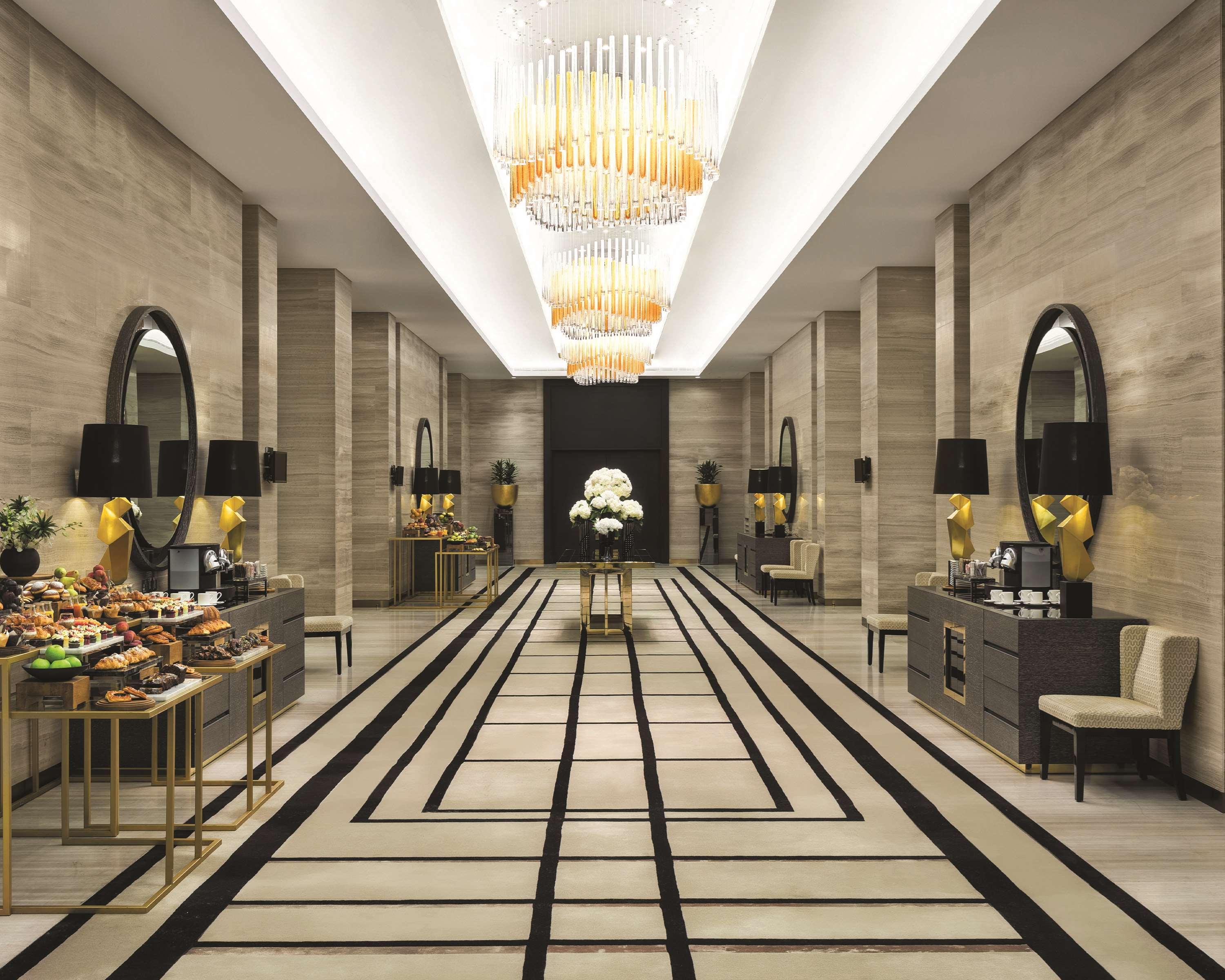 阿尔寇特购物中心凯悦酒店 科威特 外观 照片 The lobby of the hotel