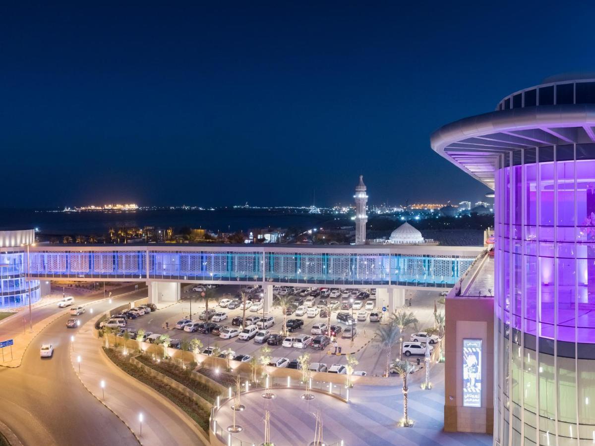 阿尔寇特购物中心凯悦酒店 科威特 外观 照片 The airport at night