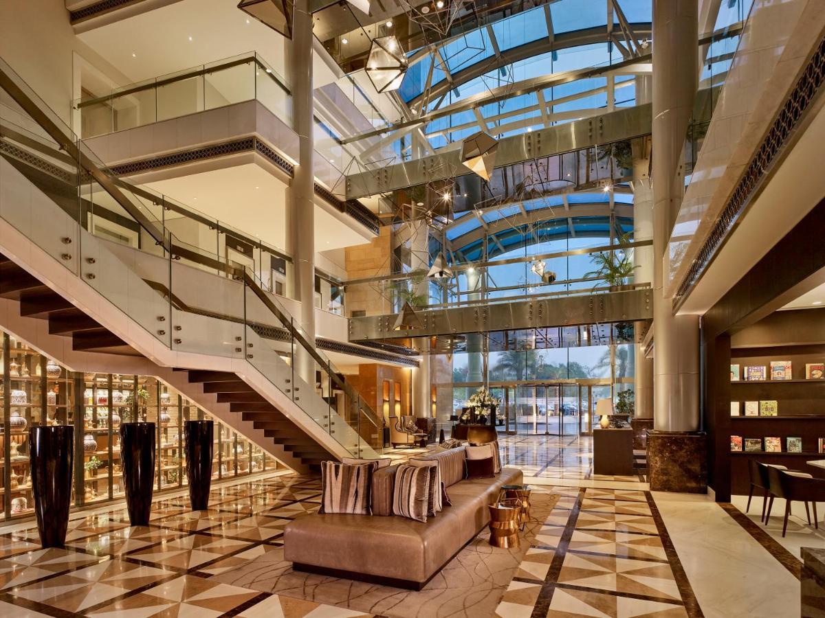 阿尔寇特购物中心凯悦酒店 科威特 外观 照片 The lobby of the Ritz-Carlton, Dubai